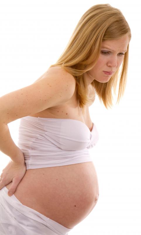 Many types of pillows may help back pain experienced by pregnant women.