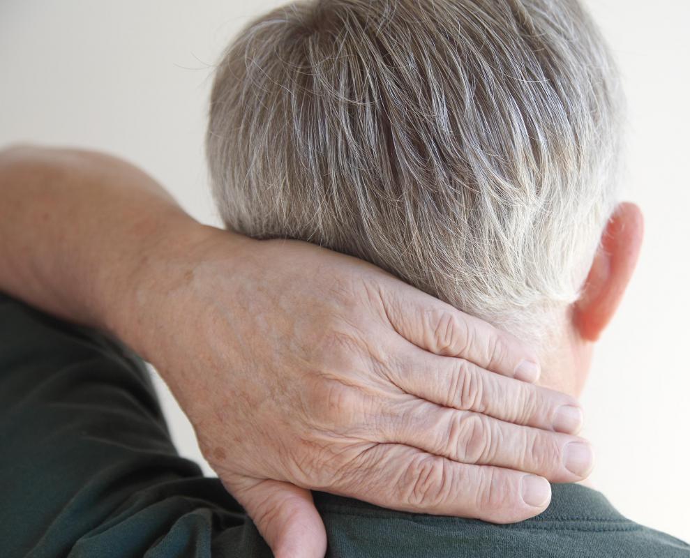 A neck pillow may help reduce neck pain.